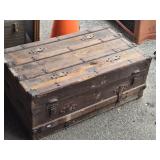 Baltimore Foot Locker Trunk look at pictures for