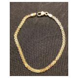 14 K gold bracelet 7" L.  Estate jewelry.