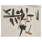 Antique Tools- rare  miniature spike vise , 4