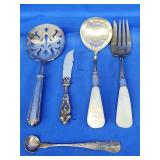 Sterling handled tomato server. Sterling handled