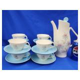 Steubenville Pottery tea ser 'Fairlane' pattern.
