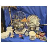 Kitchen Ware- Longaberger basket,  small Rival