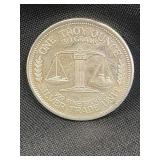 1 Troy OZ silver round .999 Fine silver