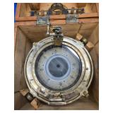 Compass with box , hinged lid , look at pictures
