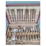 Silver plate Reed & Barton 94 pcs  French