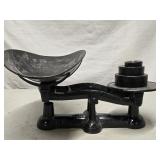 Knowels Cast Iron scale with weights,  tin scoop