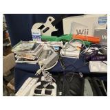 WWii Game Player , Games and Accessories look at