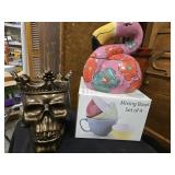 Lot - Skull with Crown  Cookie Jar , 2004 Clay