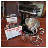 Kitchen Aid Professional 550 HD MIxer w/Attachment