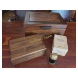 Humidor, Cigar Boxes & Royal Bovang Lighter