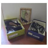 Womens High-Heeled Shoes + Art