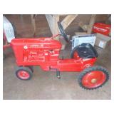 Super M peddle tractor