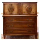 MCM United gentlemens chest