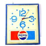 Vntg plastic Pepsi adv clock, works