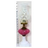 Vntg oil lamp w/ cranberry font/coin dot chimney