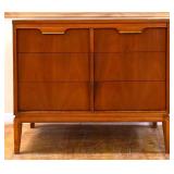 MCM Basic Witz bachelors chest