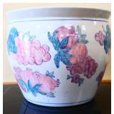 White round planter w/ flower motif