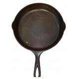 Vntg cast iron Victor #8 skillet