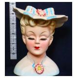 Vntg 5in lady head vase w/ striped hat