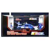 Diecast 1/24 Bill Elliot Pit Stop Showcase in box