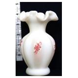 Fenton 4in white satin melon vase