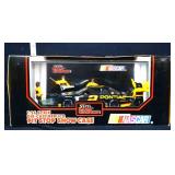 Diecast 1/24 Rusty Wallace Pit Stop Showcase w box