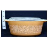 Vntg Pyrex 472 tan woodland dish w lid see pics