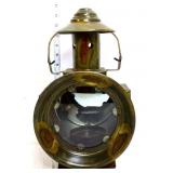 Metal candle lantern