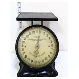 Vintage black kitchen scale