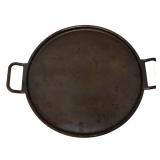 Lodge 14.75in cast iron round griddle