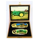 John Deere 2 piece pocket knife set in wood box