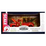 Die cast 1/24 1953 F-100 wrecker truck in box