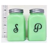 Pair jadeite salt/pepper shakers
