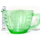 Green glass 2 cup measurer
