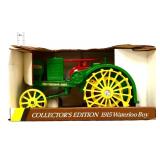Die cast 1/16 John Deere Waterloo tractor in box