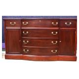 Vintage Bassett mahogany 6 drawer 2 door buffet