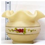 Fenton 4in custard vase