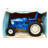 Die cast 1/16 Ford 7710 tractor in box