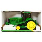 Die cast 1/16 John Deere 8400T tractor in box