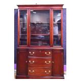 Vintage Bassett mahogany 1 piece china cabinet
