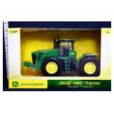 Die cast 1//32 John Deere 9530 4WD tractor in box