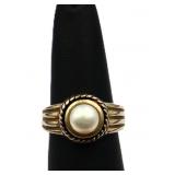 Sterling pearl ring, lab created