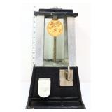Vntg 5 cent coin op gum machine