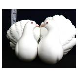 Vntg Lladro Kissing Doves figural statue