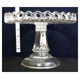 Vntg clear 9in diameter cake stand