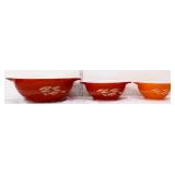 Set of 3 vntg Pyrex wheat mixing bowls