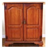 Vintage 2 door bar cabinet w/ lift top see photos