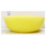Vntg Pyrex yellow #515B dish w/ lid see pics