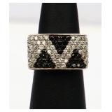 Sterling black/white sapphire ring, lab created