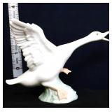Vintage Lladro Duck Taking Flight figure